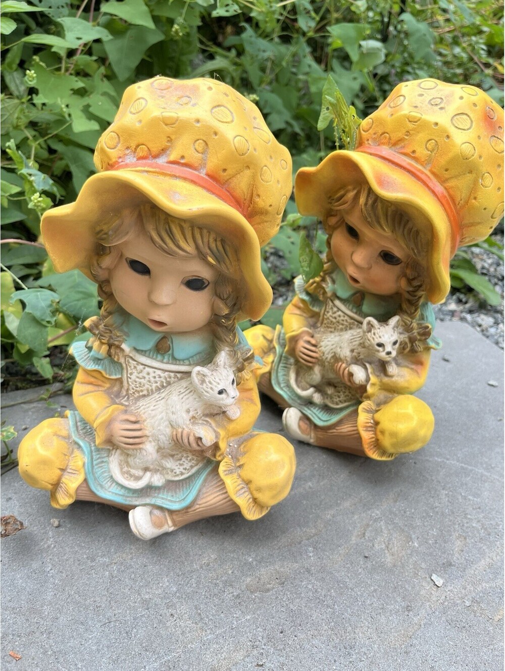 Vintage MCM Universal Statuary 1974 Alice (2) Statue Set #293 Chalk Ware 70s
